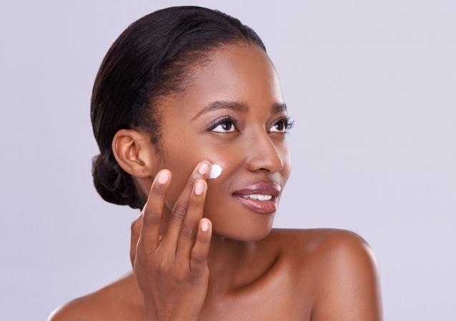 De nouvelles marques ainsi que d’autres plus anciennes se sont toutes mises au taquet pour proposer des produits qui se sont vendus comme des petits pains. Focus sur 20 produits de beauté, toutes catégories confondues, qui ont connu un succès phénoménal en 2020.