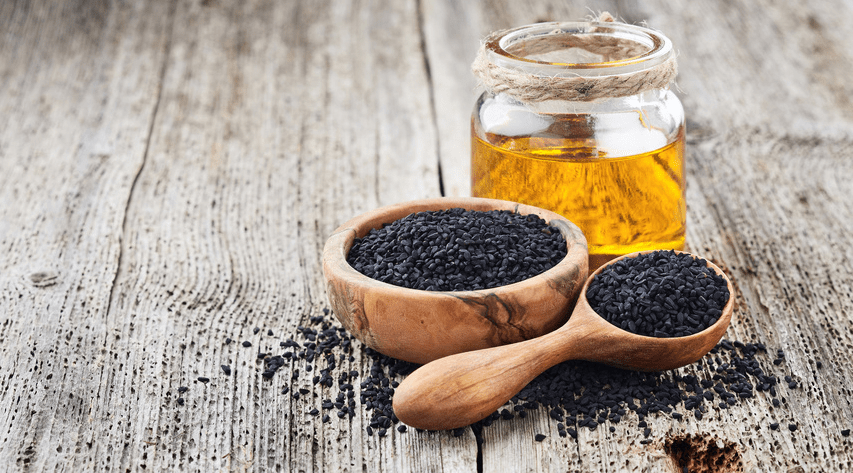 L'huile de nigelle ou habbatou sawda: le produit millénaire qui sauvera votre peau