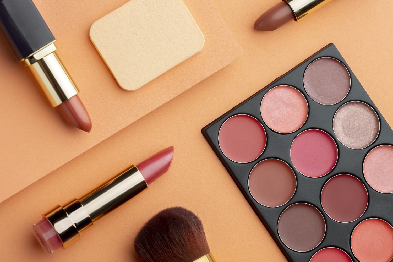 Sélection des sites où acheter des produits make-up, de maquillage à prix attractif