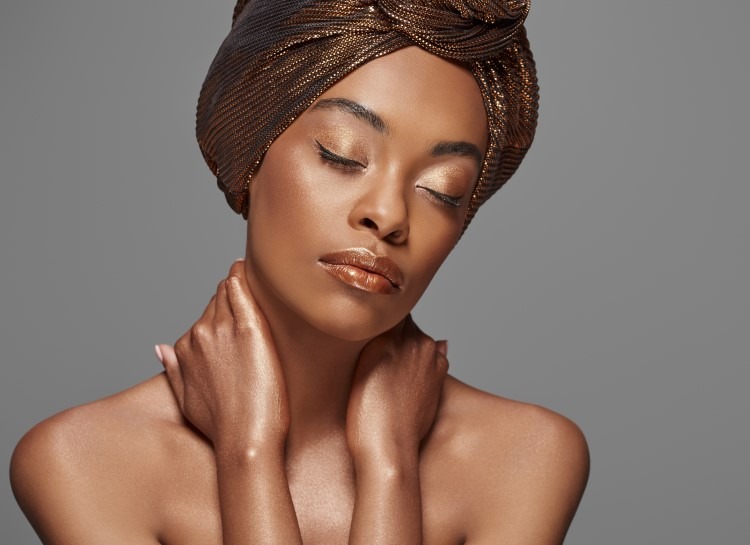 Tendances beauté phare 2022 : teint glowy