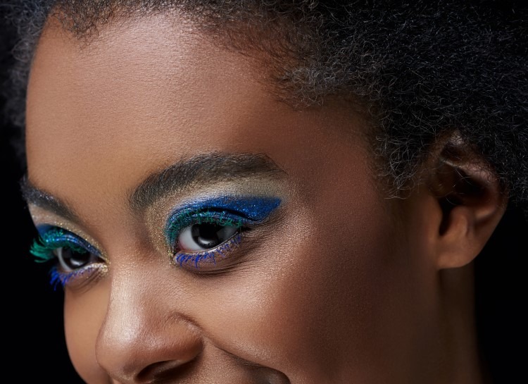 Technique eyeliner coloré