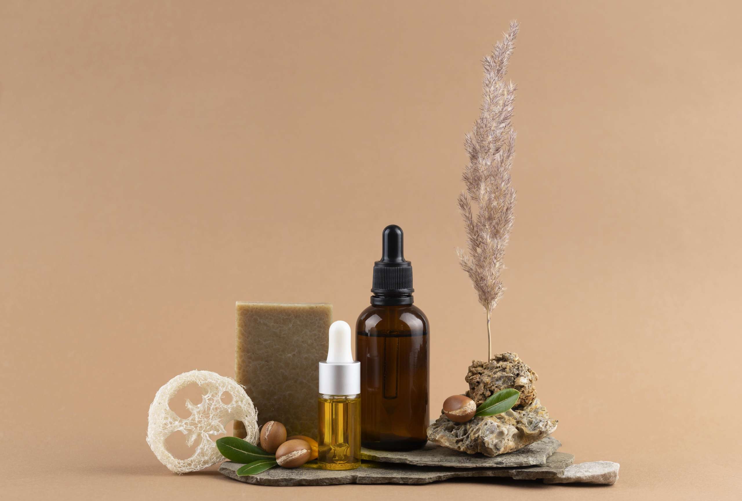 ingrédients cosmétiques (huiles essentielles) à fuir