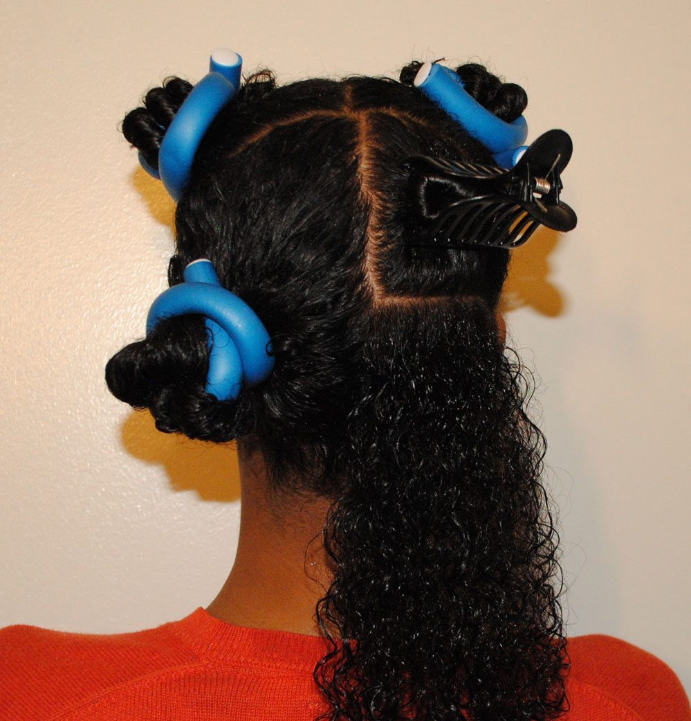 Le démêlage des cheveux crépus: 5 étapes pour bien le faire