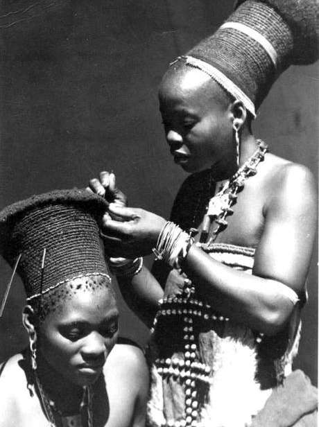 Art du tressage et mouvement nappy
